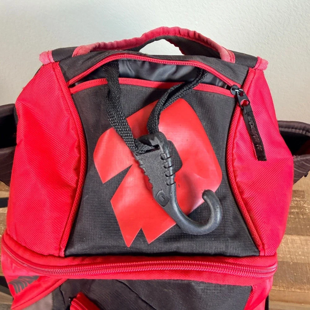 DeMarini Voodoo Paradox Backpack Red Scarlet Baseball Softball Bat Sleeves